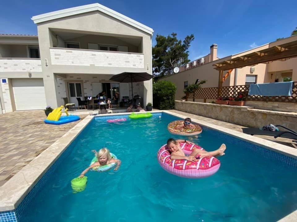 Villa Island Vir With Pool 외부 사진